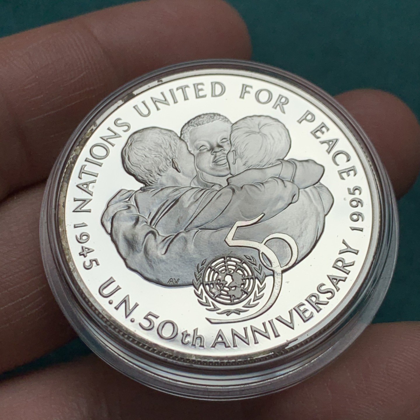 《竞宝斋》第150场-周日，周一，周四 3场 (全场包邮) 牙买加 1995 联合国 50周年 精制纪念大银币 28.28克 925银