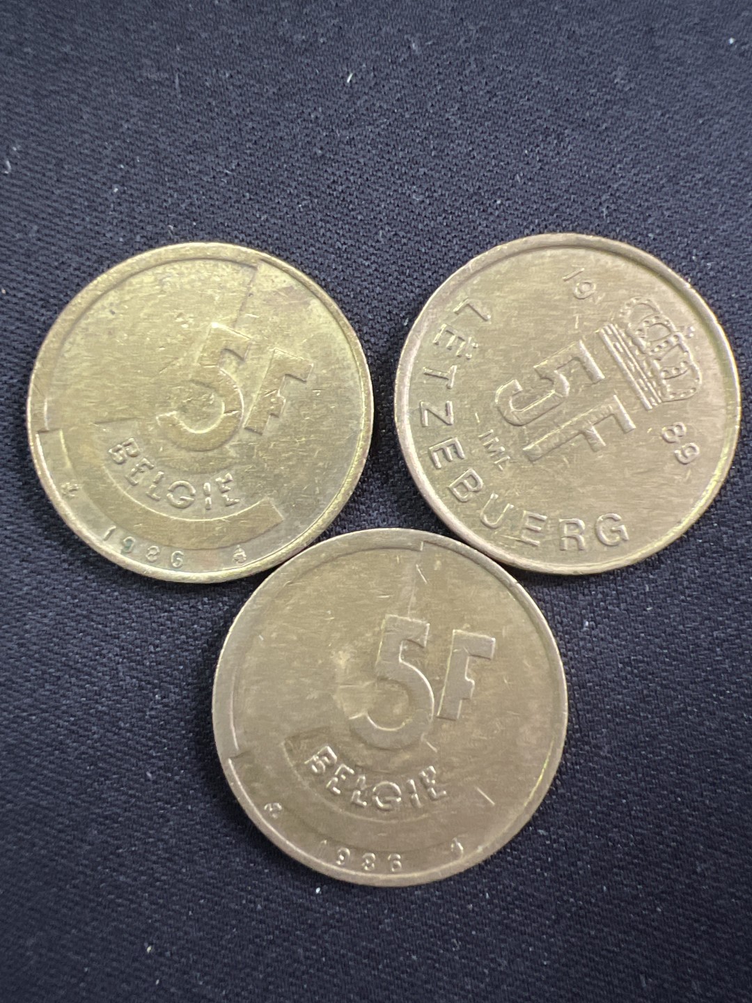 泡泡堂微拍第一 一 七幕硬币捡漏可累计专场👿👿，累计满二十元包邮，接受代拍业务 比利时5F三枚