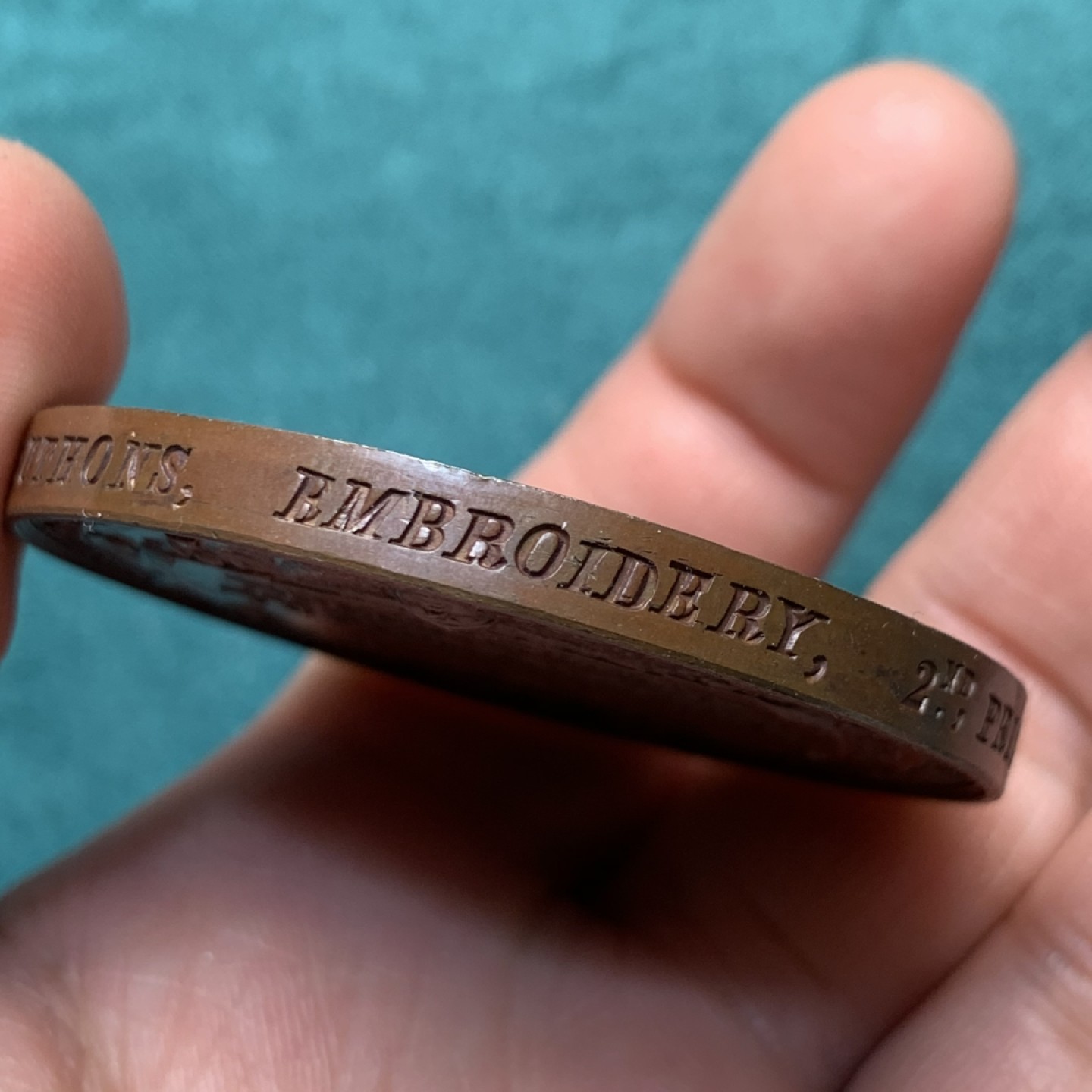 《竞宝斋》第150场-周日，周一，周四 3场 (全场包邮) 1917 英国伦敦行业协会铜章，直径51mm，重量75g，巧克力包浆 品相很好