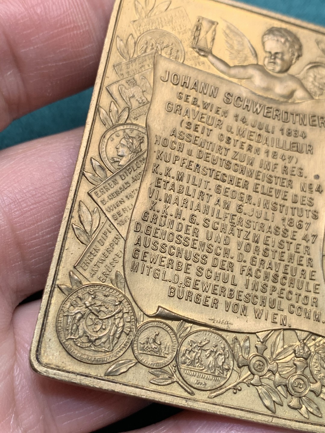 《竞宝斋》第150场-周日，周一，周四 3场 (全场包邮) 奥地利 1897 钱币雕刻家 纪念章牌 60*45mm69克