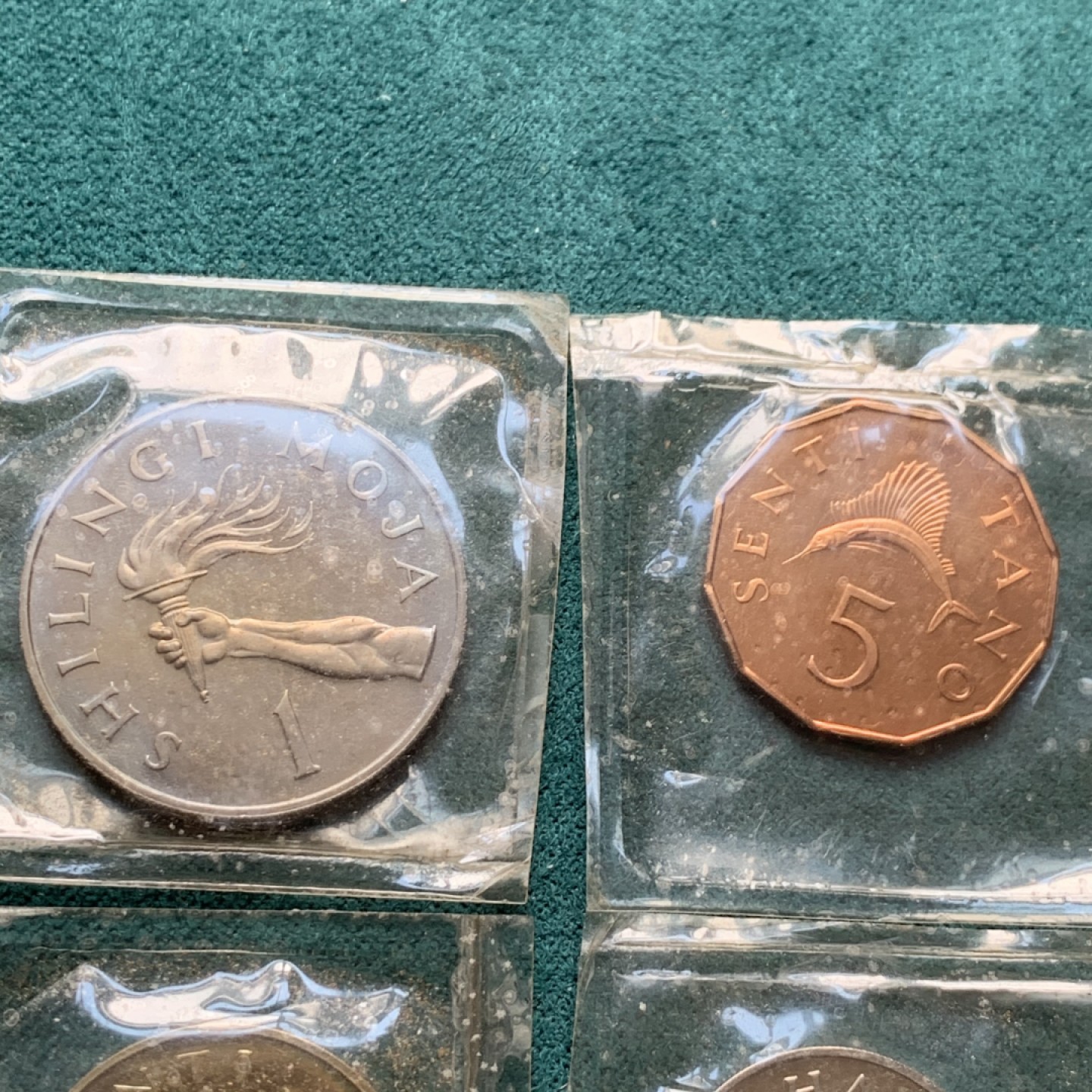 《竞宝斋》第150场-周日，周一，周四 3场 (全场包邮) 坦桑尼亚1966年官方原盒原封精制币4枚套，克劳斯编号KM#PS1，产量5500套