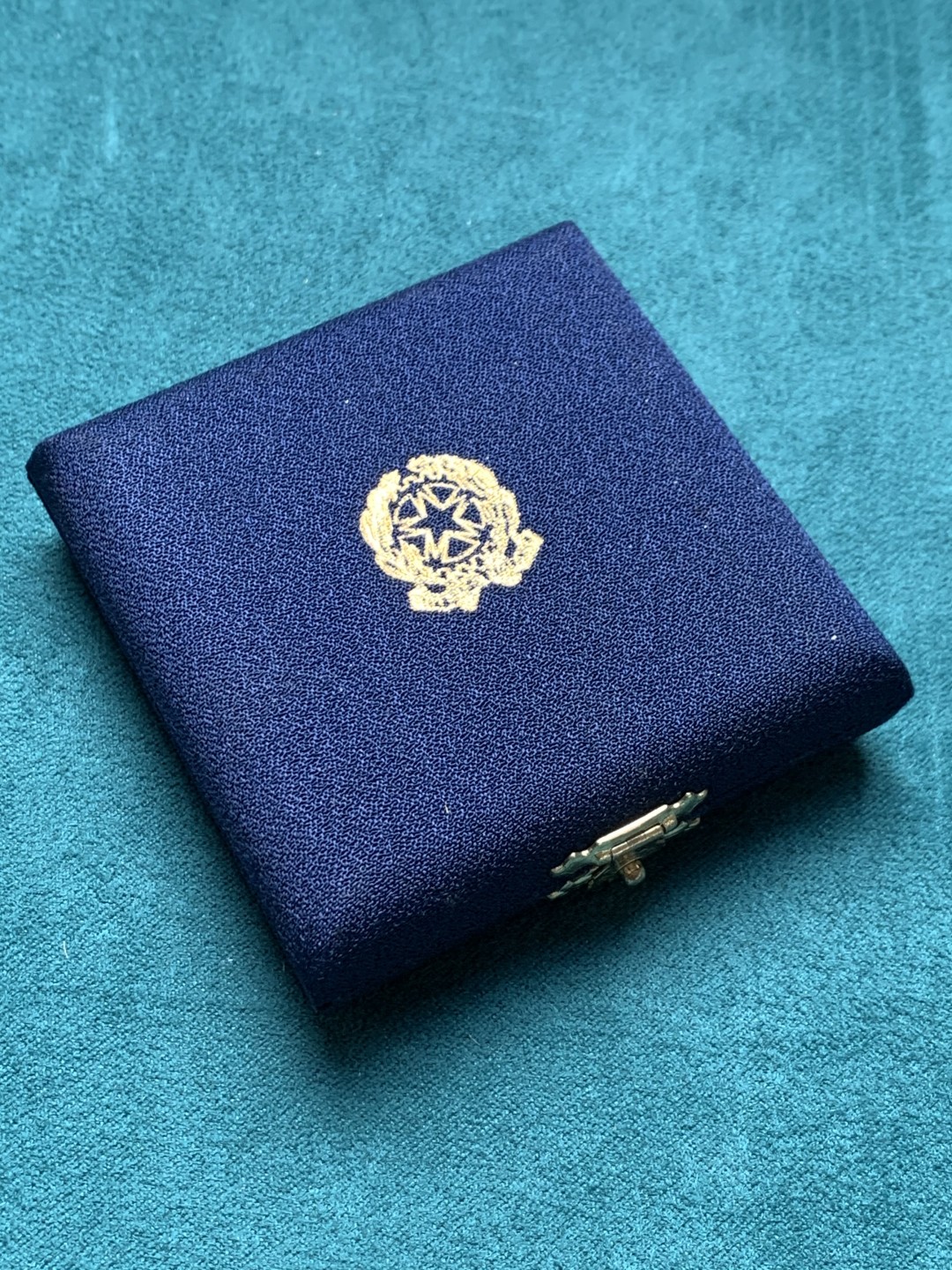 《竞宝斋》第150场-周日，周一，周四 3场 (全场包邮) 1995年意大利原盒带证书10000里拉女神银币