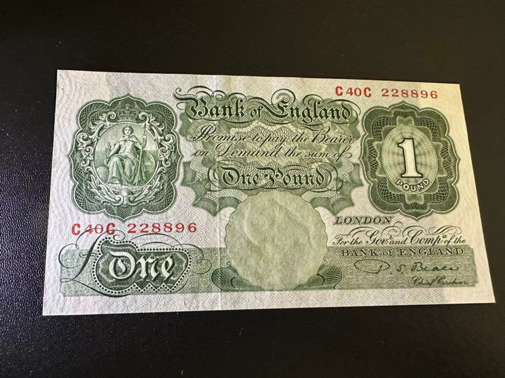 《外钞收藏家》第二百五十八期（连拍第三场） 英国A序列1镑 AU品相