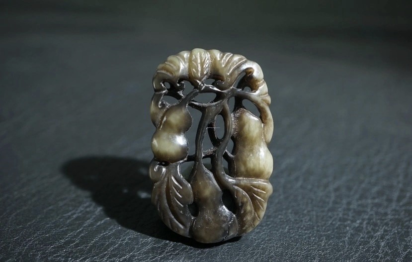 ｜冷门出品｜精选专拍·第贰拾柒场· 明清工老和田玉镂空福禄万代把件