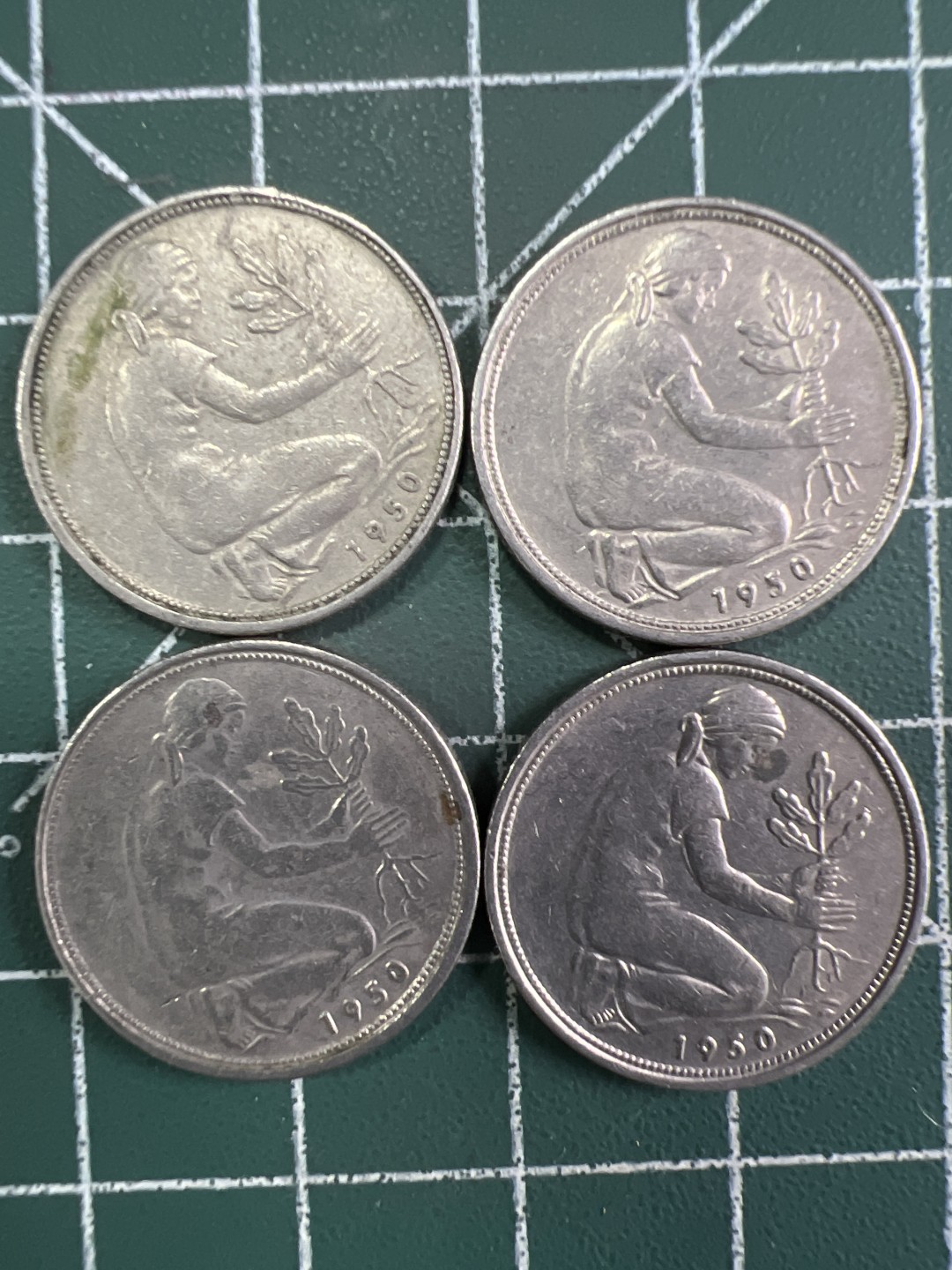 泡泡堂微拍第160幕硬币捡漏可累计专场👿👿，累计满二十元包邮，接受代拍业务 德国50分，4个版本