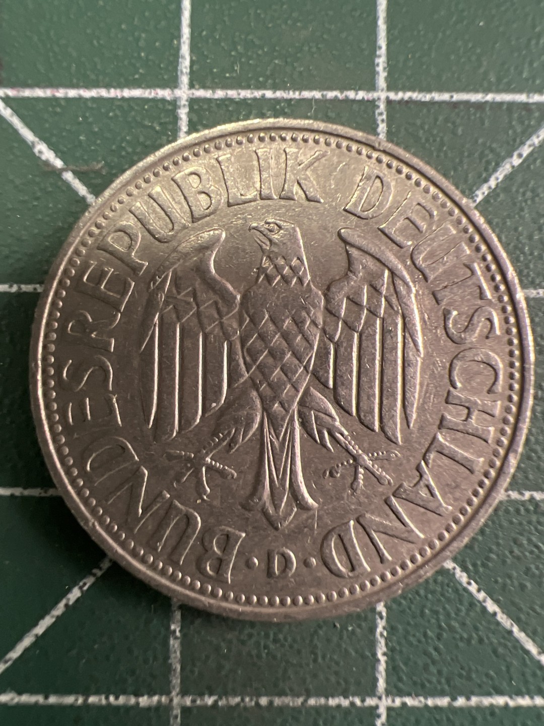 泡泡堂微拍第一 一 八幕硬币捡漏可累计专场👿👿，累计满二十元包邮，接受代拍业务 德国一马克