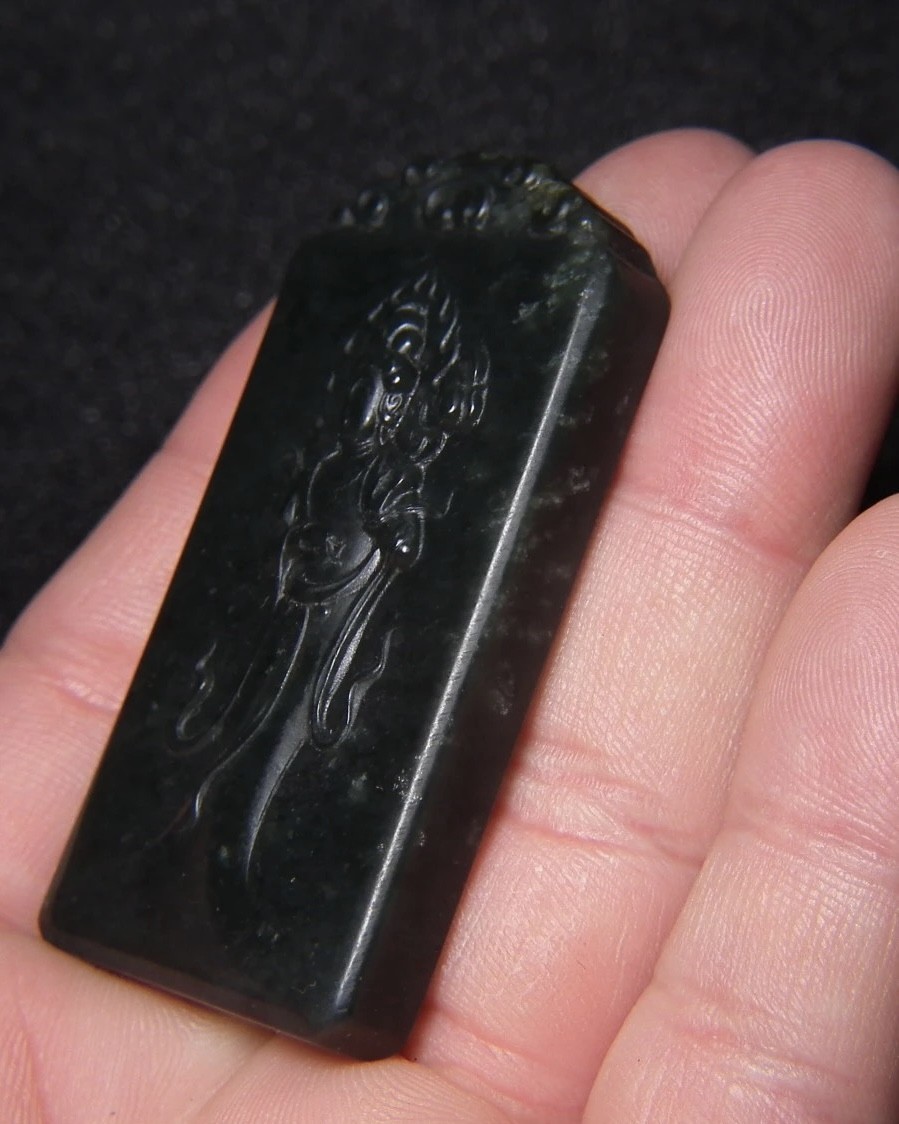 ｜冷门出品｜精选专拍·第贰拾柒场· 和田青玉浮雕执莲花观音大方牌