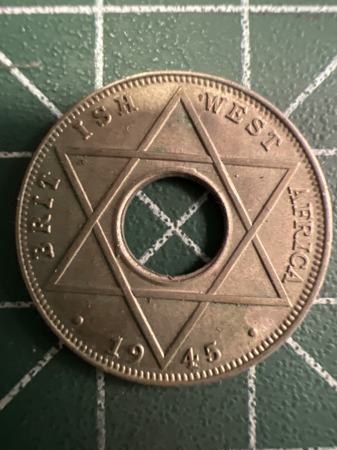 泡泡堂微拍第160幕硬币捡漏可累计专场👿👿，累计满二十元包邮，接受代拍业务 英属西非十分之一便士