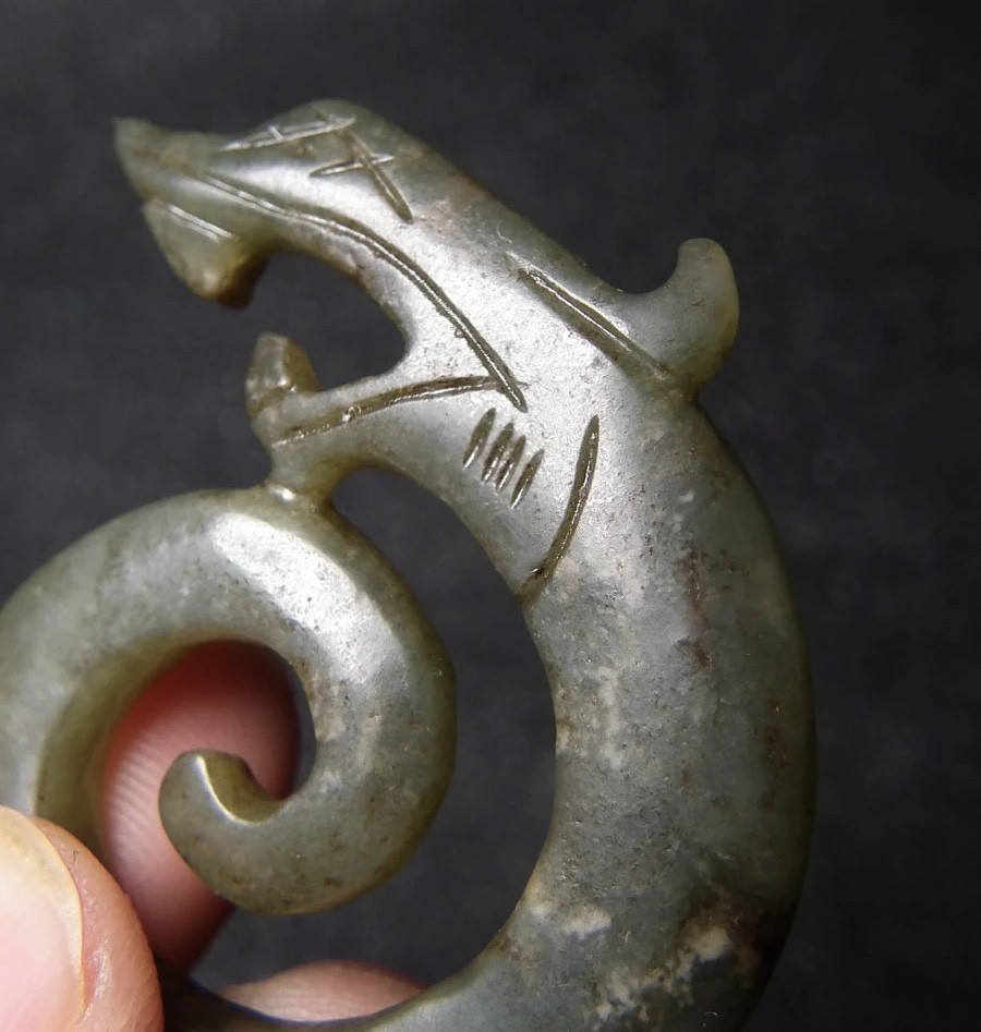 ｜冷门出品｜精选专拍·第贰拾柒场· 和田青玉带沁圆雕鱼化龙小把件