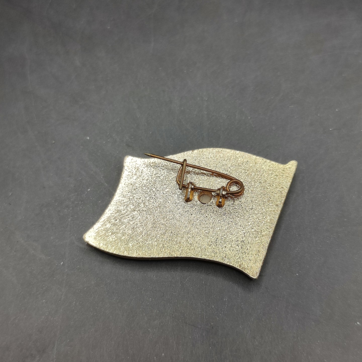 全场0元起拍 第45期 咸鱼国勋章拍卖专场 4月9日（周日）下午6：00开始 朝鲜金日成像章