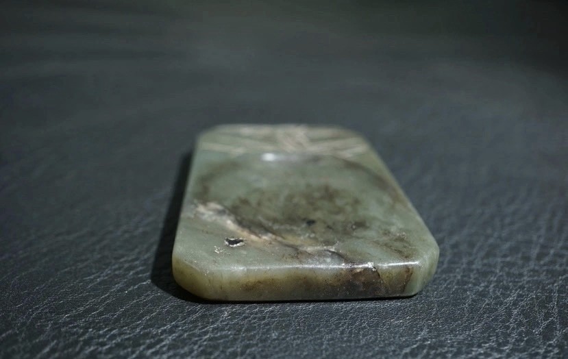 ｜冷门出品｜精选专拍·第贰拾柒场· 明清工老和田玉刻花砚台摆件