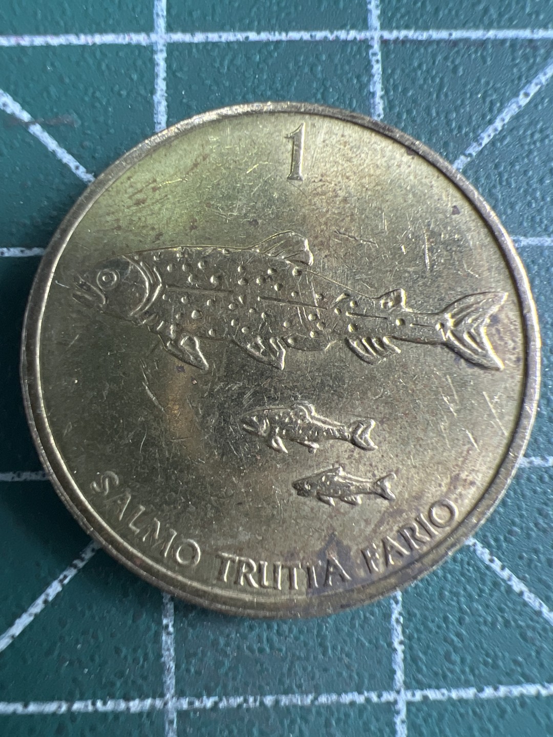 泡泡堂第274期  世界硬币 （无押金，捡漏，全场20包邮，偏远地区除外，接收代拍业务） 斯洛文尼亚1托拉尔 三条鱼