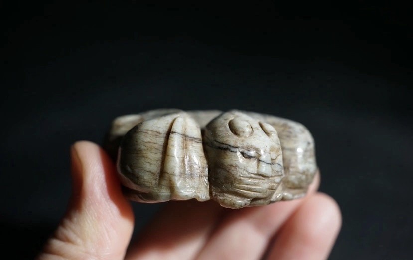 ｜冷门出品｜精选专拍·第贰拾柒场· 明清工老和田玉通天孔三猫把件摆件