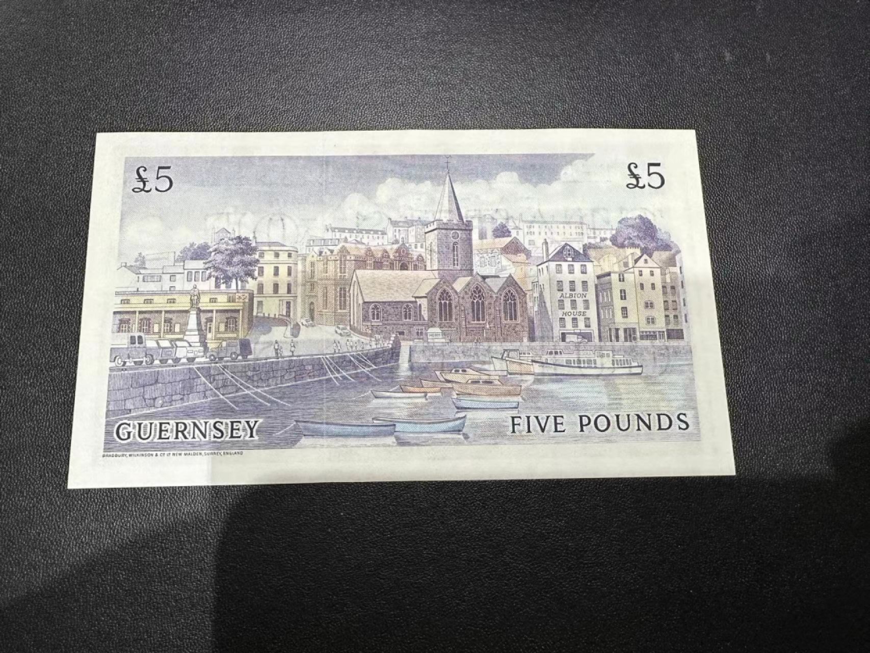 《外钞收藏家》第二百五十八期（连拍第三场） 经典彩背 根西5镑 AU品相