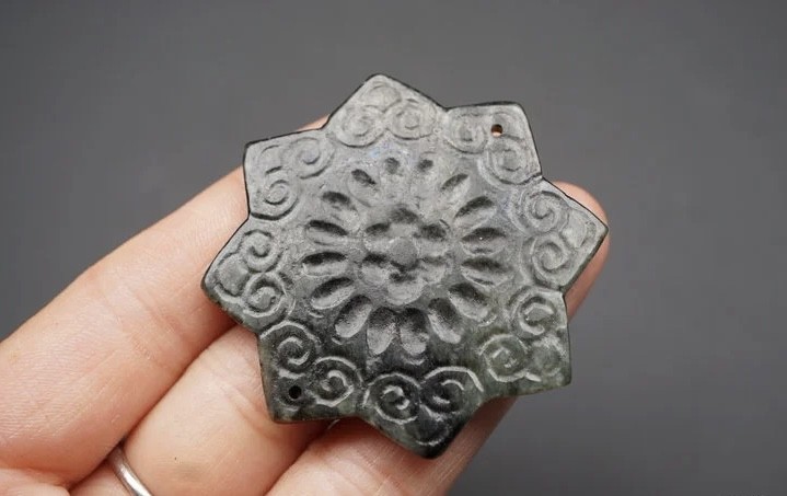 ｜冷门出品｜精选专拍·第贰拾柒场· 和田玉 花卉牌挂件