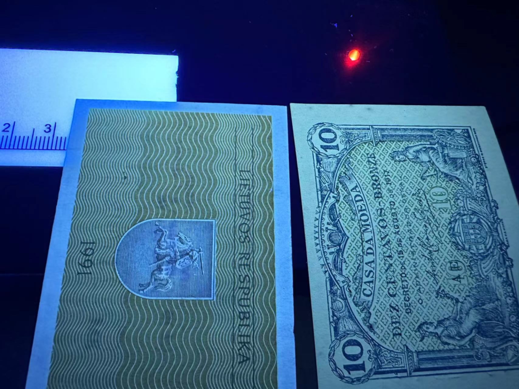 《外钞收藏家》第二百五十九期（连拍第四场） 葡萄牙和立陶宛三张一起  立陶宛全新 上面两张UNC-