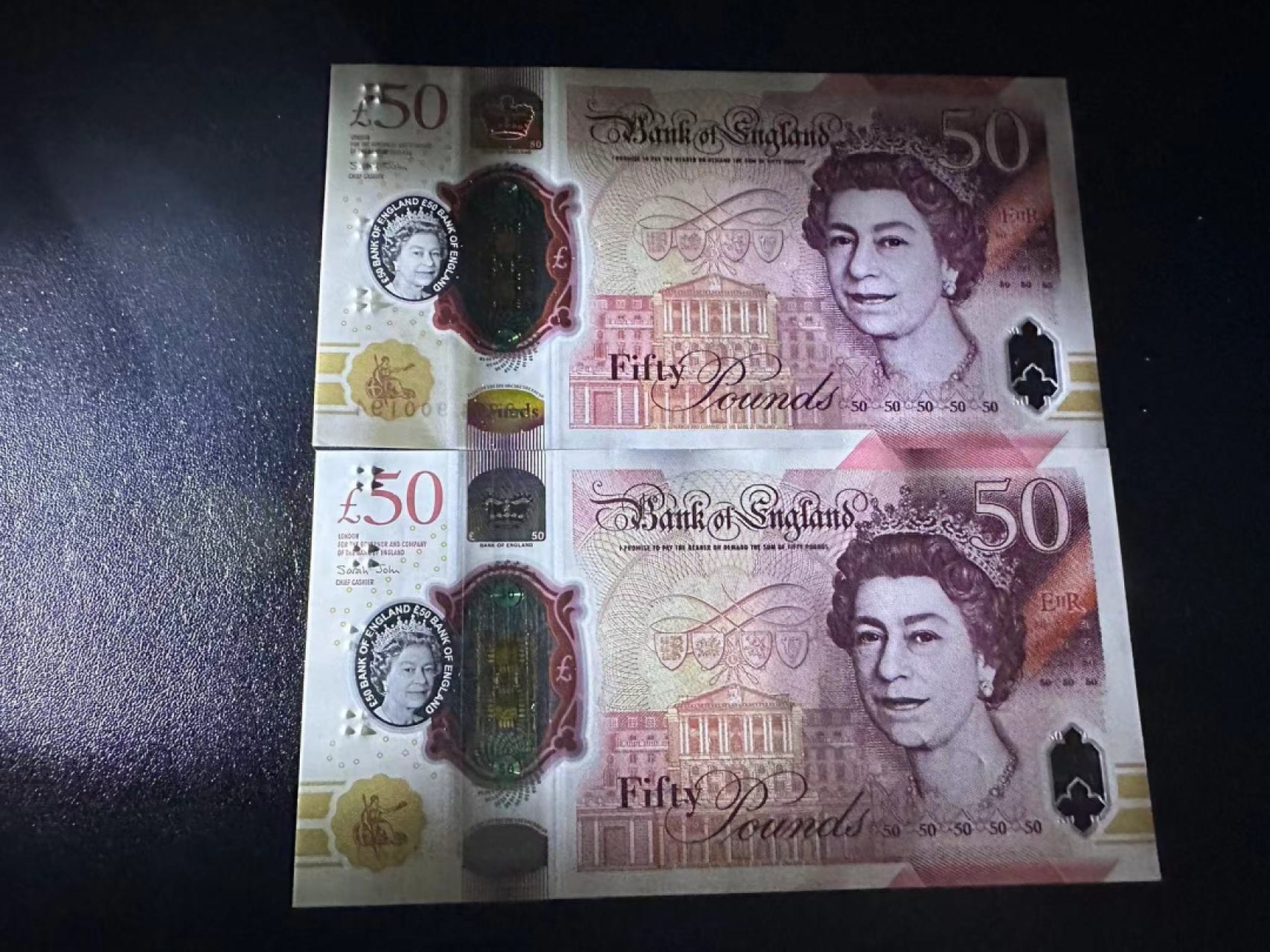 《外钞收藏家》第二百五十九期（连拍第四场） 英国最新版50镑塑料钞两张 全新UNC （尾8）