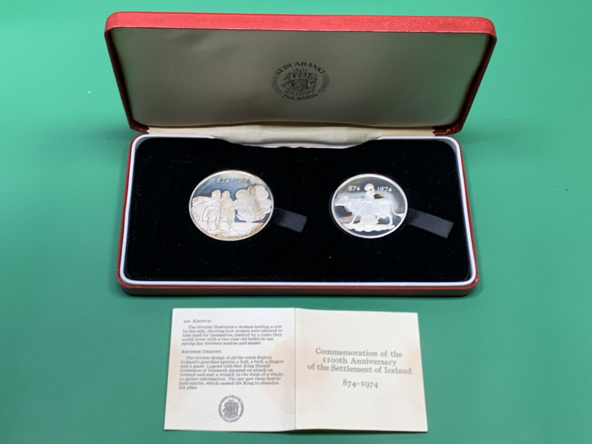 《竞宝斋》第151场-周日，周一，周四 3场 (全场包邮) 原盒冰岛1974年 500和1000元 精制大银币一对 罕见品种