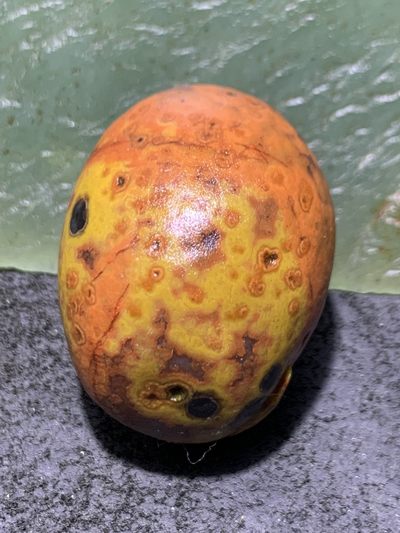 精美亚光原皮天眼纹战国红玛瑙雕刻手工俏色巧雕鲤鱼吊坠一个， 精美亚光原皮天眼纹战国红玛瑙雕刻手工俏色巧雕鲤鱼吊坠一个，