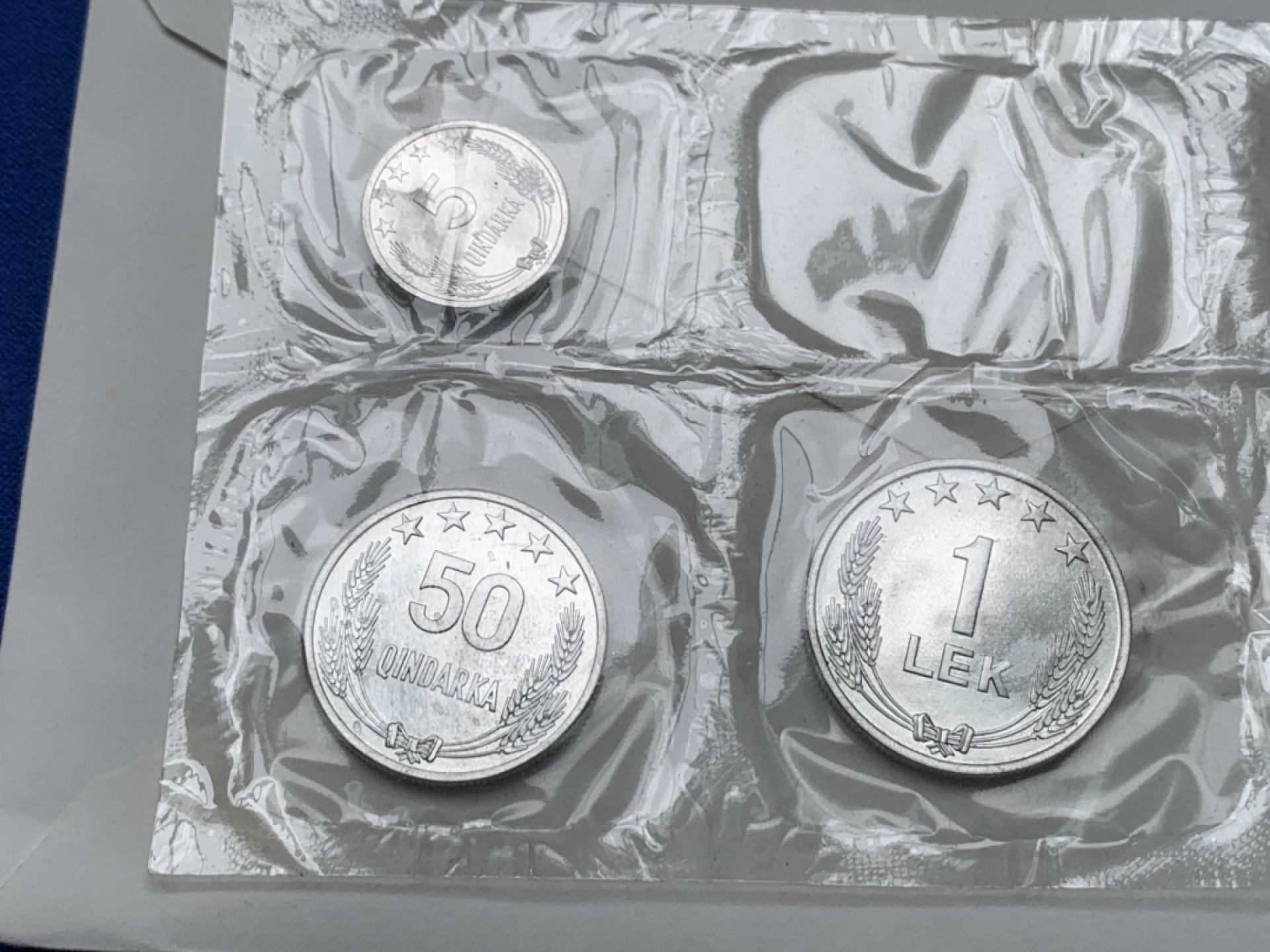 《竞宝斋》第151场-周日，周一，周四 3场 (全场包邮) 阿尔巴尼亚1964年清年份密封套币，BU品质面值全