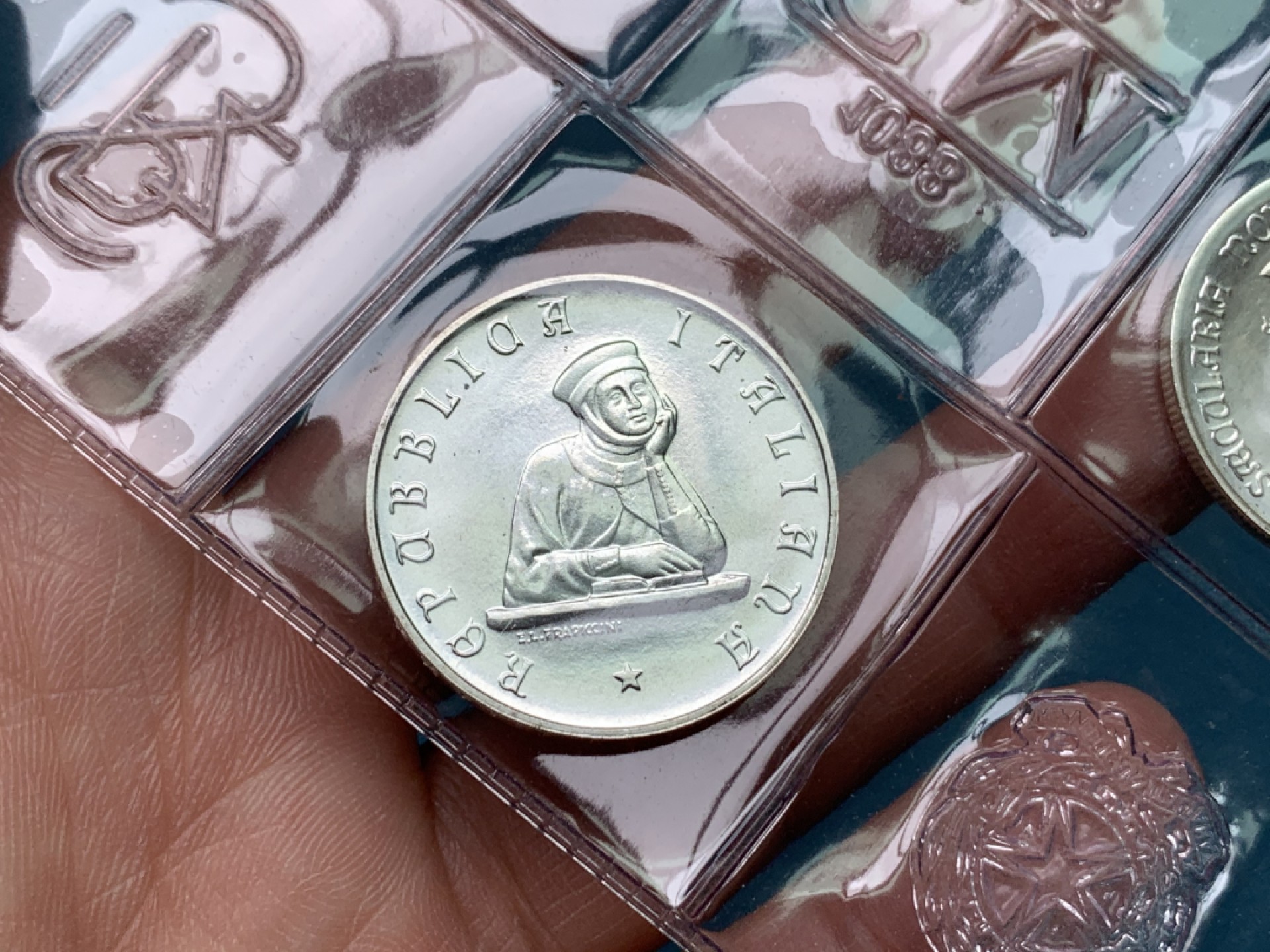 《竞宝斋》第151场-周日，周一，周四 3场 (全场包邮) 意大利1988年大学卡册，3枚均为银币