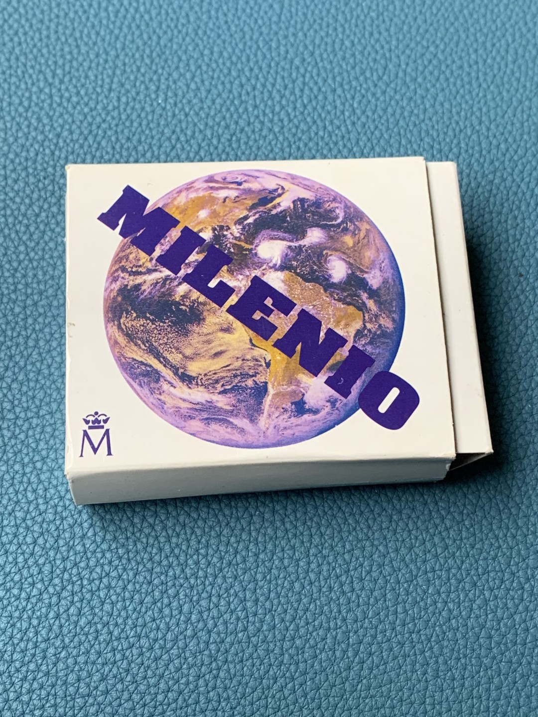 《竞宝斋》第151场-周日，周一，周四 3场 (全场包邮) 原盒 西班牙1999年 迎接千禧年系列 1500比塞塔精制银币