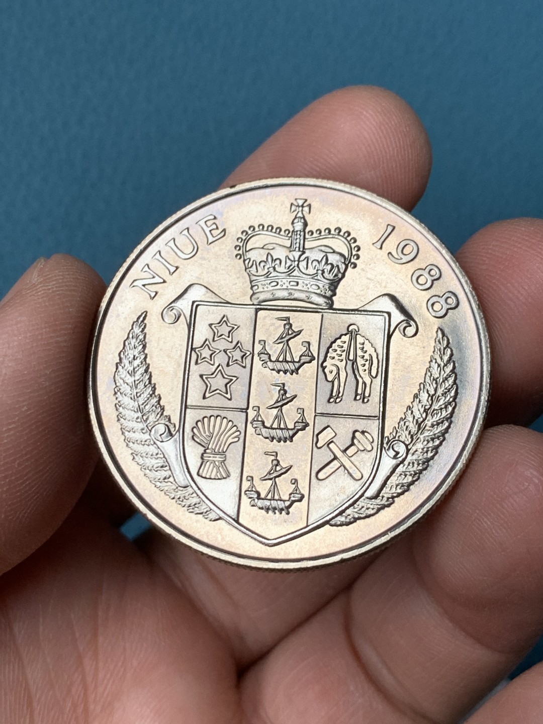 《竞宝斋》第151场-周日，周一，周四 3场 (全场包邮) 纽埃1988年 约翰.肯尼迪 5元大型 镍币