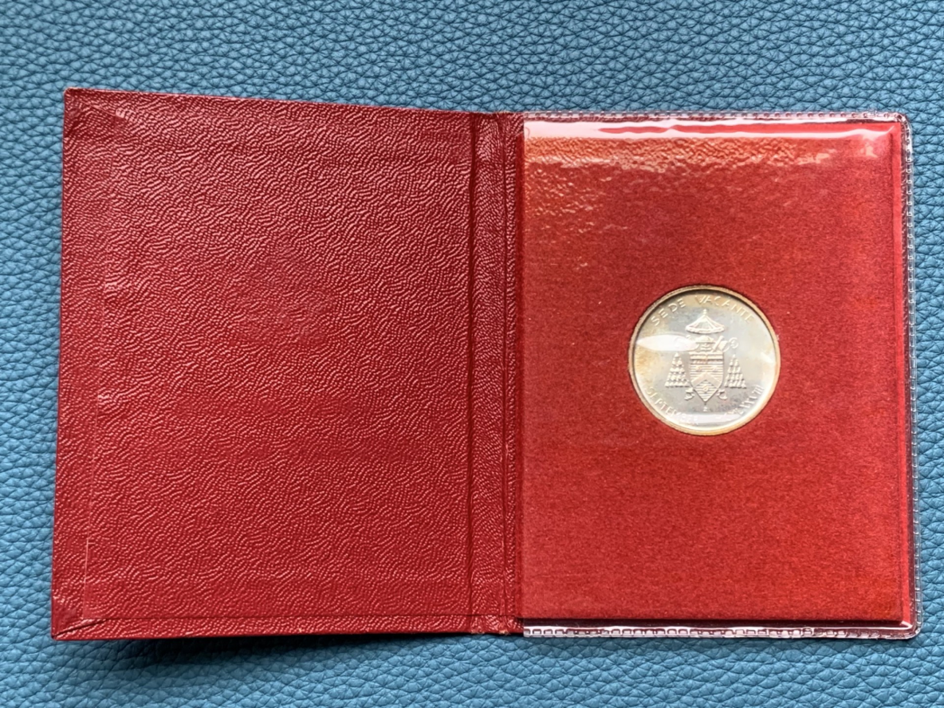 《竞宝斋》第151场-周日，周一，周四 3场 (全场包邮) 红本本 梵蒂冈1978年 教皇缺位 500里拉银币 稀少年份