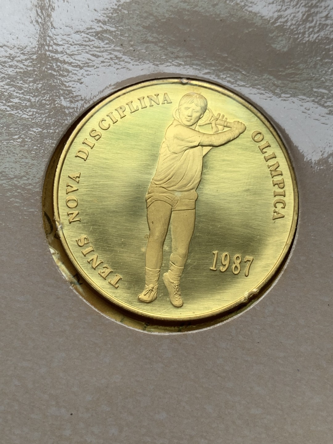 《竞宝斋》第151场-周日，周一，周四 3场 (全场包邮) 卡装 安道尔1987年 网球 2和20第纳尔 其中大个的是银币 16克 90%银