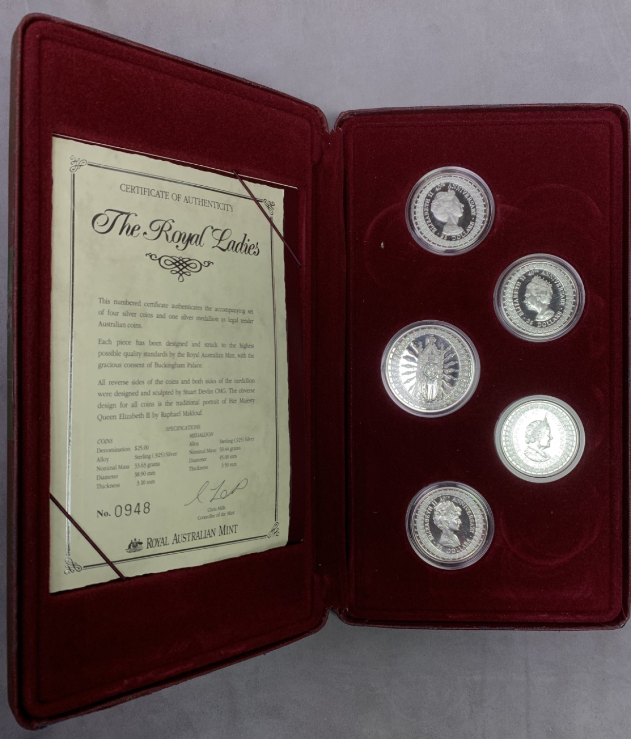 《竞宝斋》第151场-周日，周一，周四 3场 (全场包邮) 原盒证书 澳大利亚 1992年 女王加冕四十周年纪念 精制大银币 全套难得