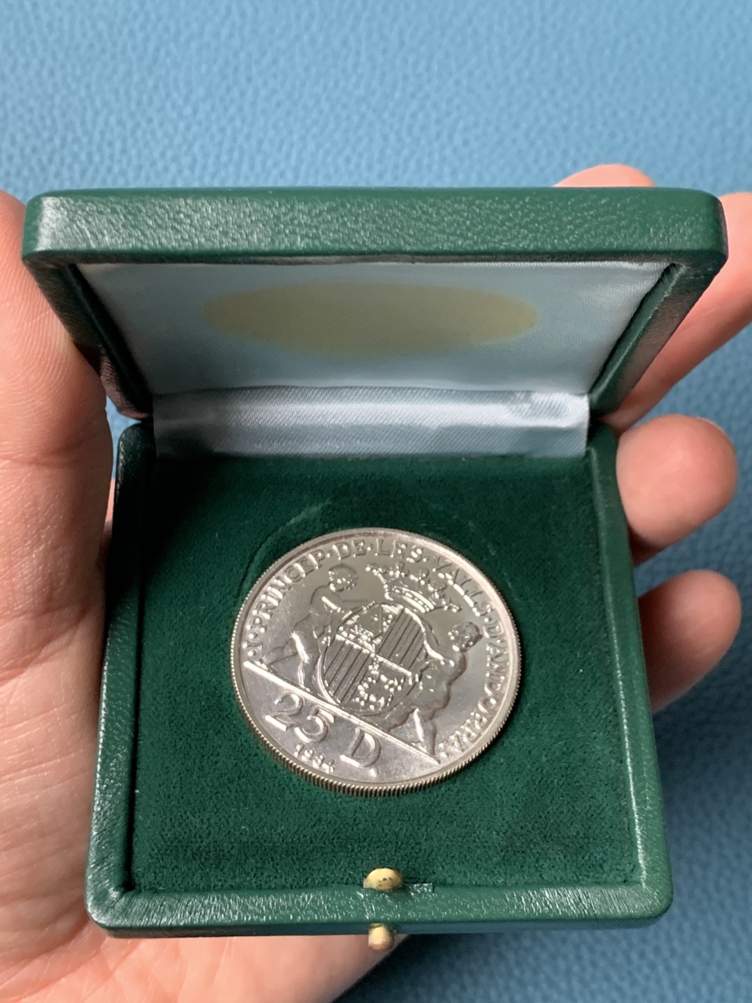 《竞宝斋》第151场-周日，周一，周四 3场 (全场包邮) 安道尔1984年 25第纳尔大银币 20克