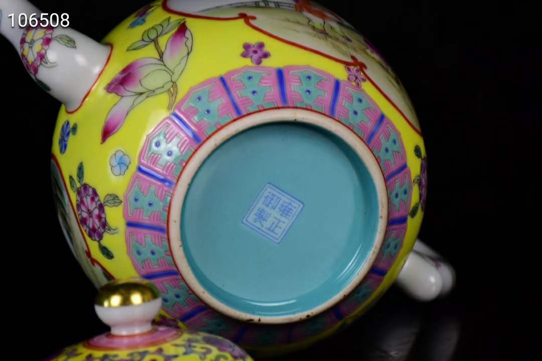 大清雍正年制珐琅彩开光人物茶壶，器型规整精致，画工精细，纯手绘画工 大清雍正年制珐琅彩开光人物茶壶，器型规整精致，画工精细，纯手绘画工