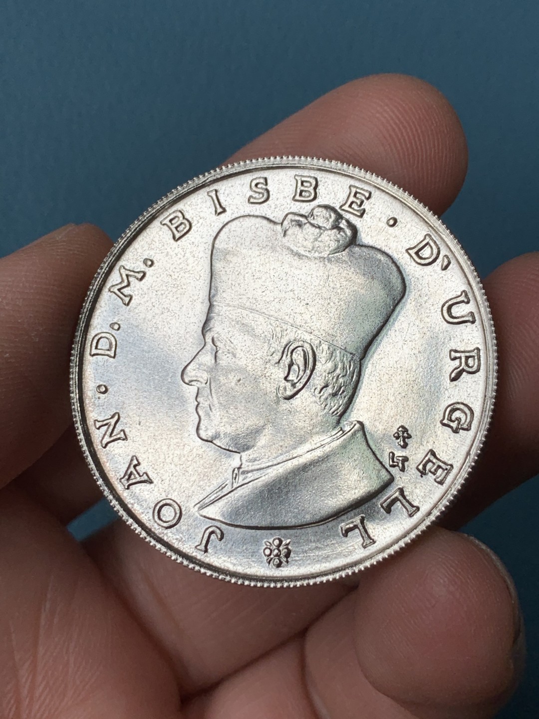 《竞宝斋》第151场-周日，周一，周四 3场 (全场包邮) 安道尔1984年 25第纳尔大银币 20克