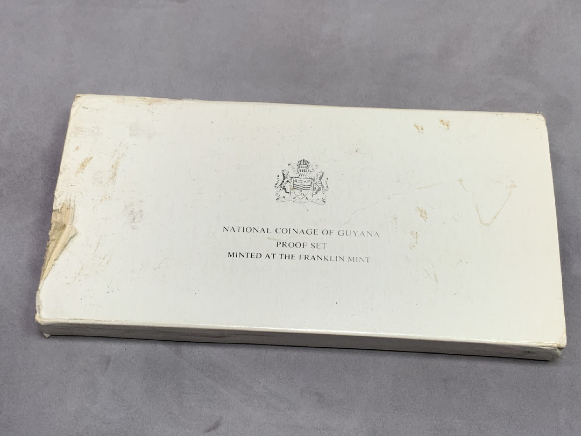 《竞宝斋》第151场-周日，周一，周四 3场 (全场包邮) 原盒 圭亚那 1976年 八枚套精制币 其中最大两枚5和10元是银币