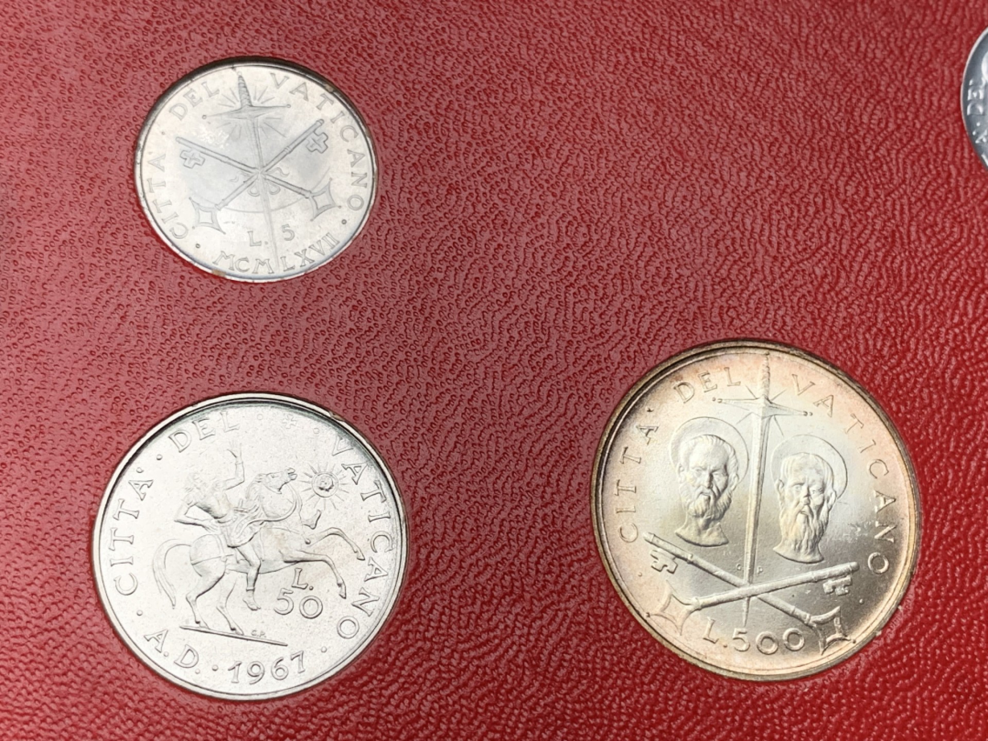 《竞宝斋》第151场-周日，周一，周四 3场 (全场包邮) 卡装 梵蒂冈1967年 八枚套 其中500里拉是银币