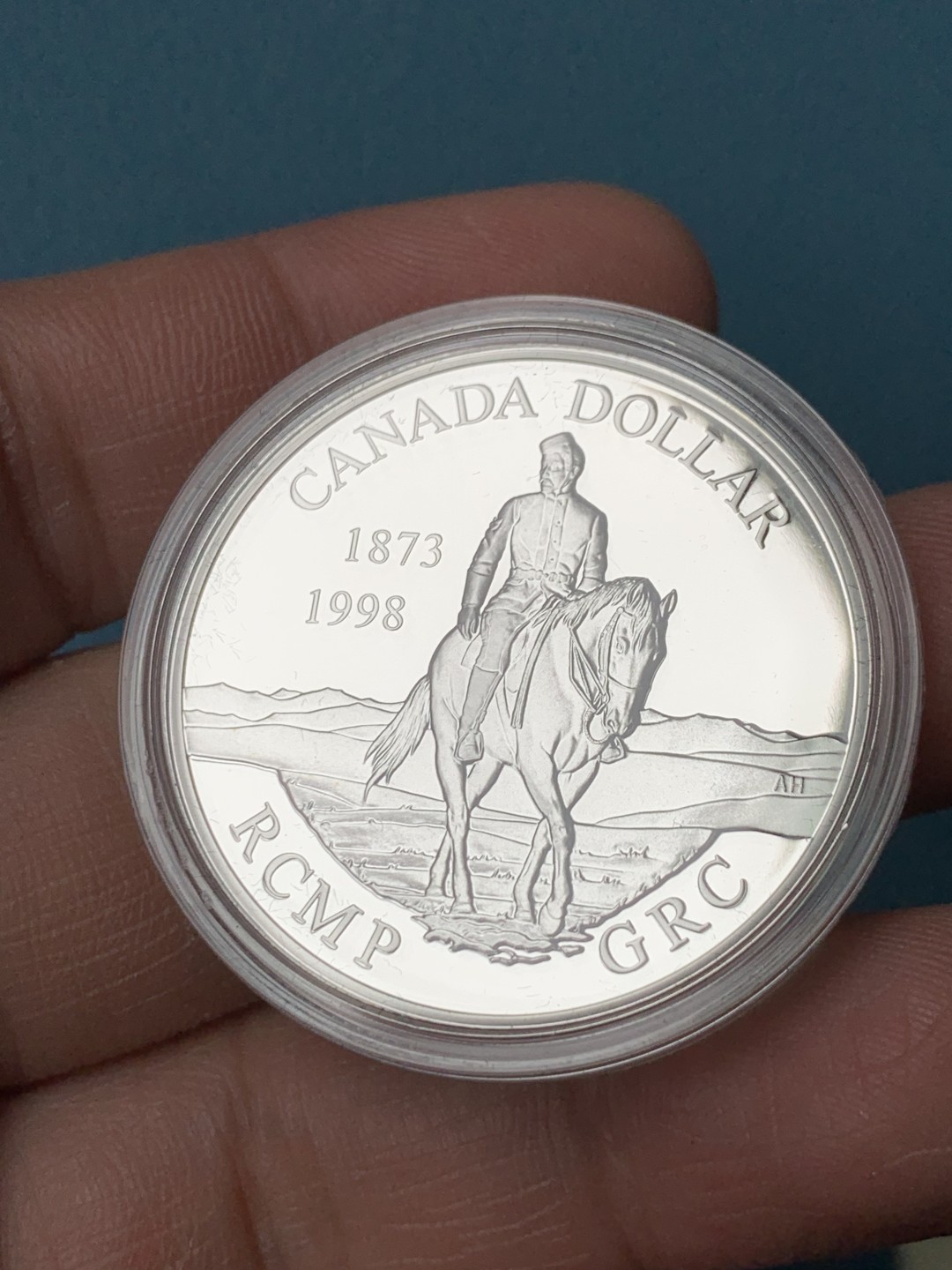 《竞宝斋》第151场-周日，周一，周四 3场 (全场包邮) 原盒 加拿大1998年 骑警一元 精制大银币