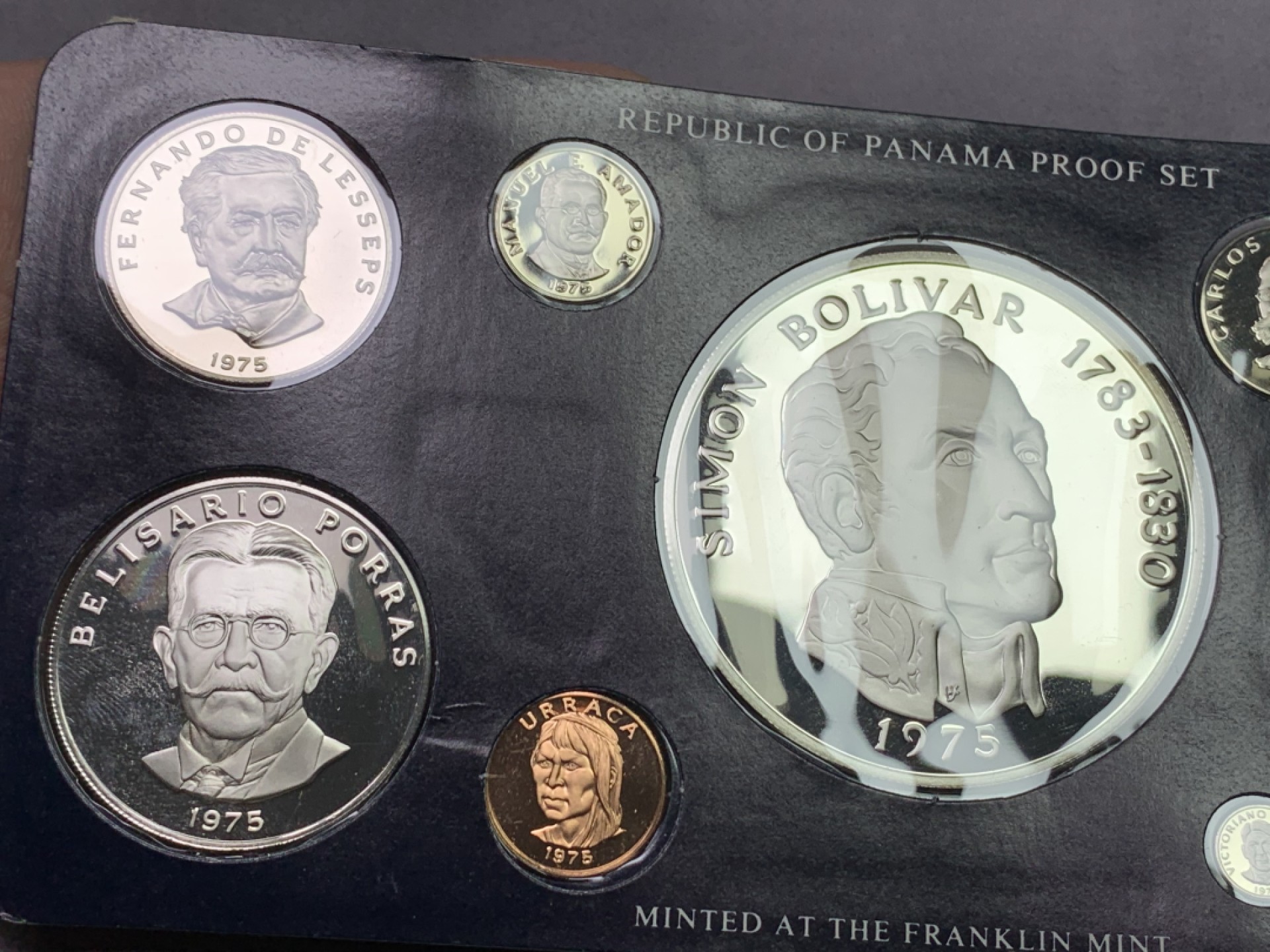 《竞宝斋》第151场-周日，周一，周四 3场 (全场包邮) 原盒 巴拿马1975年 九枚套精制币 1元26.73克/5元35.12克/20元129.59克都是92.5%银 这品种也是暴涨了