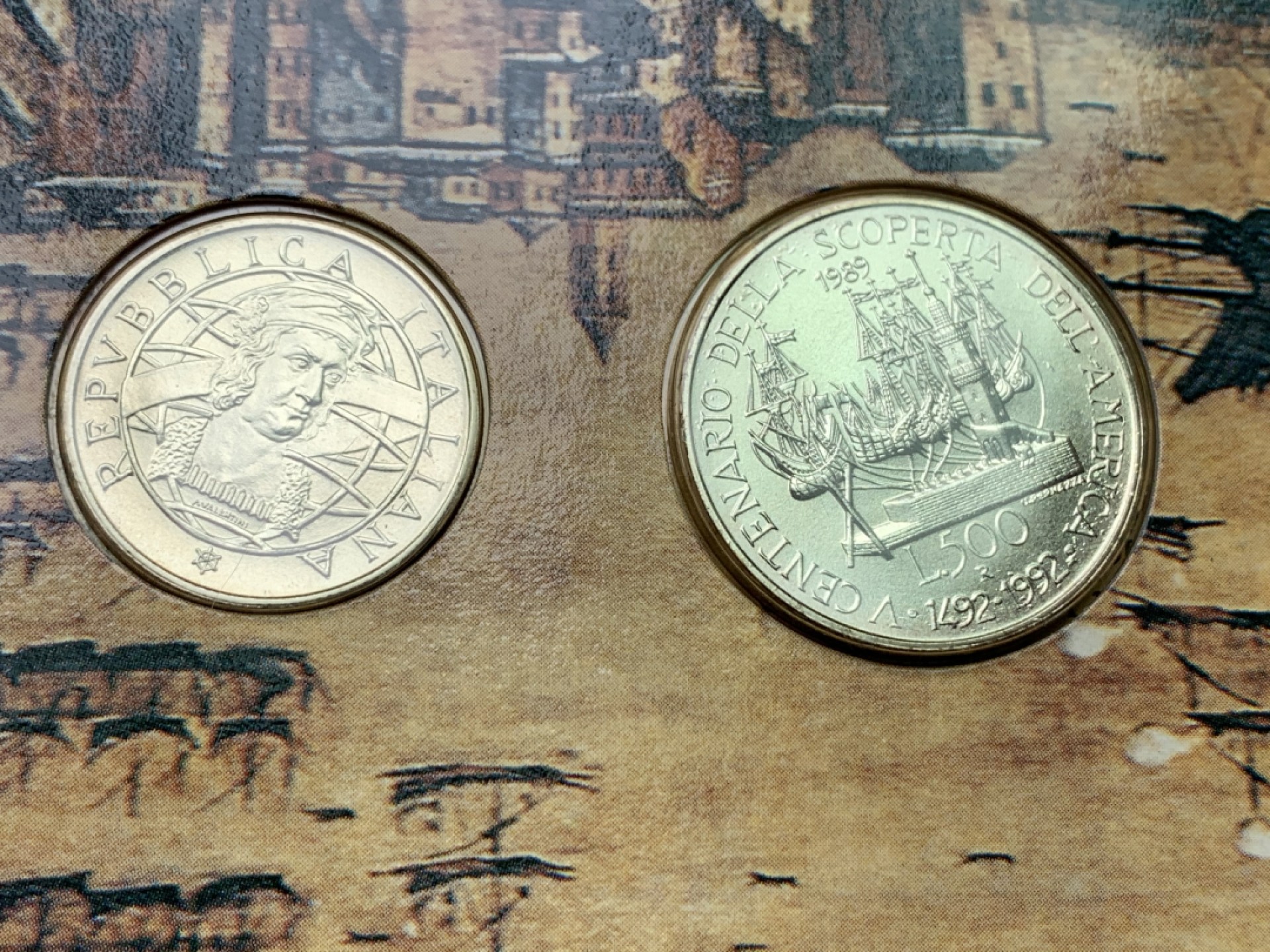 《竞宝斋》第151场-周日，周一，周四 3场 (全场包邮) 意大利1989年，哥伦布纪念卡册，2枚银币