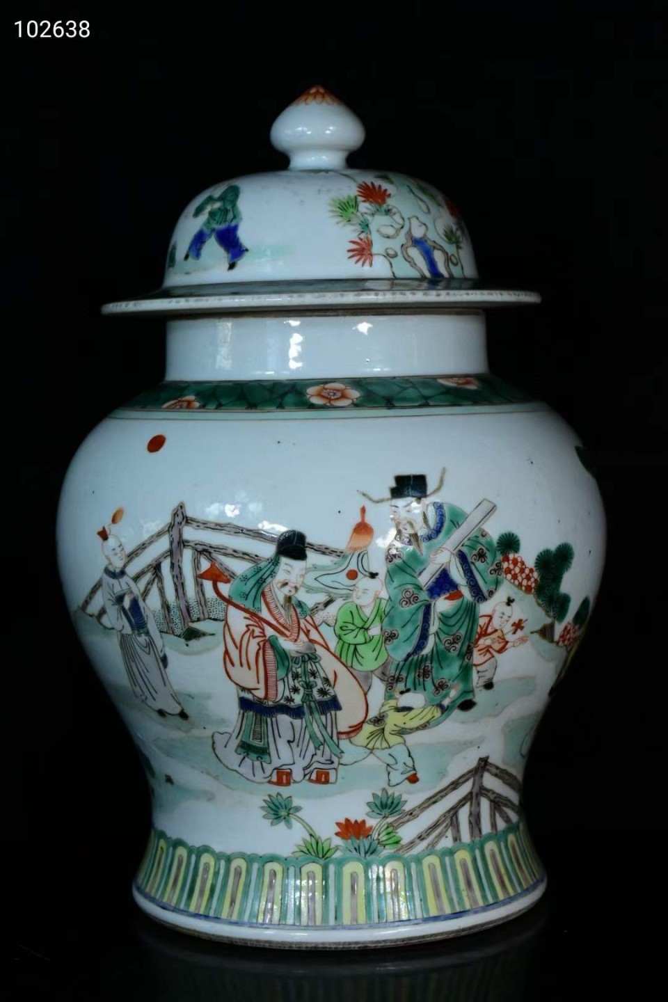 旧藏大清康熙年制五彩人物将军罐一对，画工精细 发色纯正，纯手绘画工