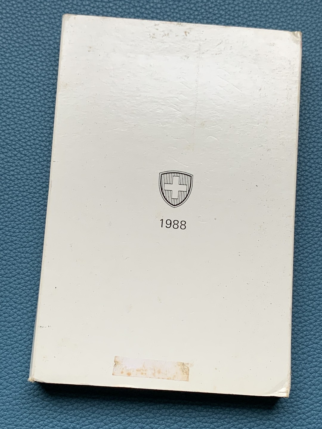 《竞宝斋》第151场-周日，周一，周四 3场 (全场包邮) 白壳红本 瑞士1988年 八枚套精制币 造币厂封装