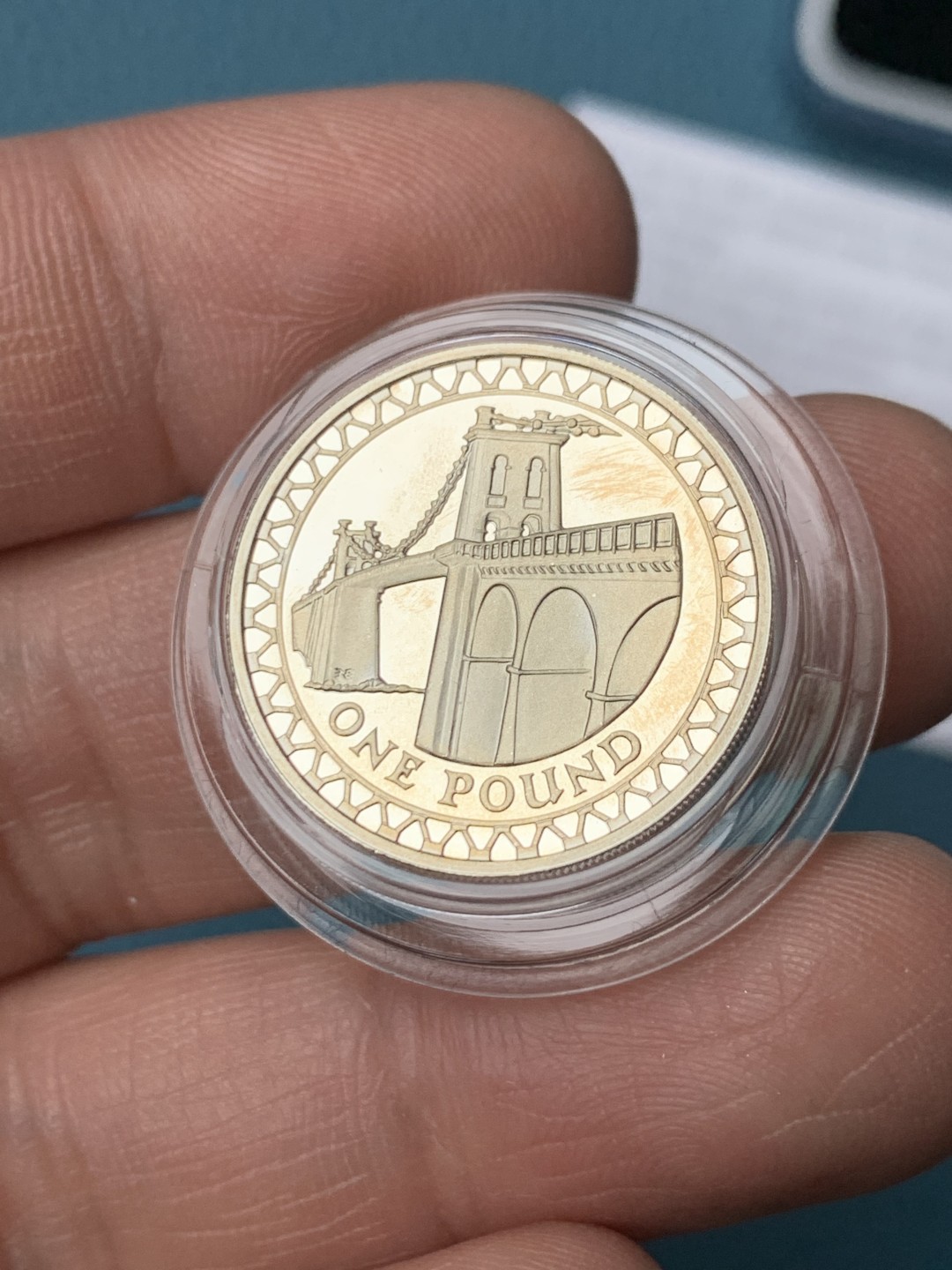 《竞宝斋》第151场-周日，周一，周四 3场 (全场包邮) 原盒证书 英国2005年 1镑 精制银币