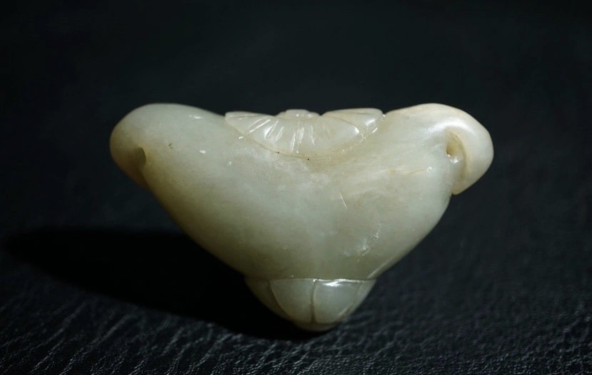 ｜冷门出品｜精选专拍·第贰拾捌场· 明清工老和田玉菱角把件
