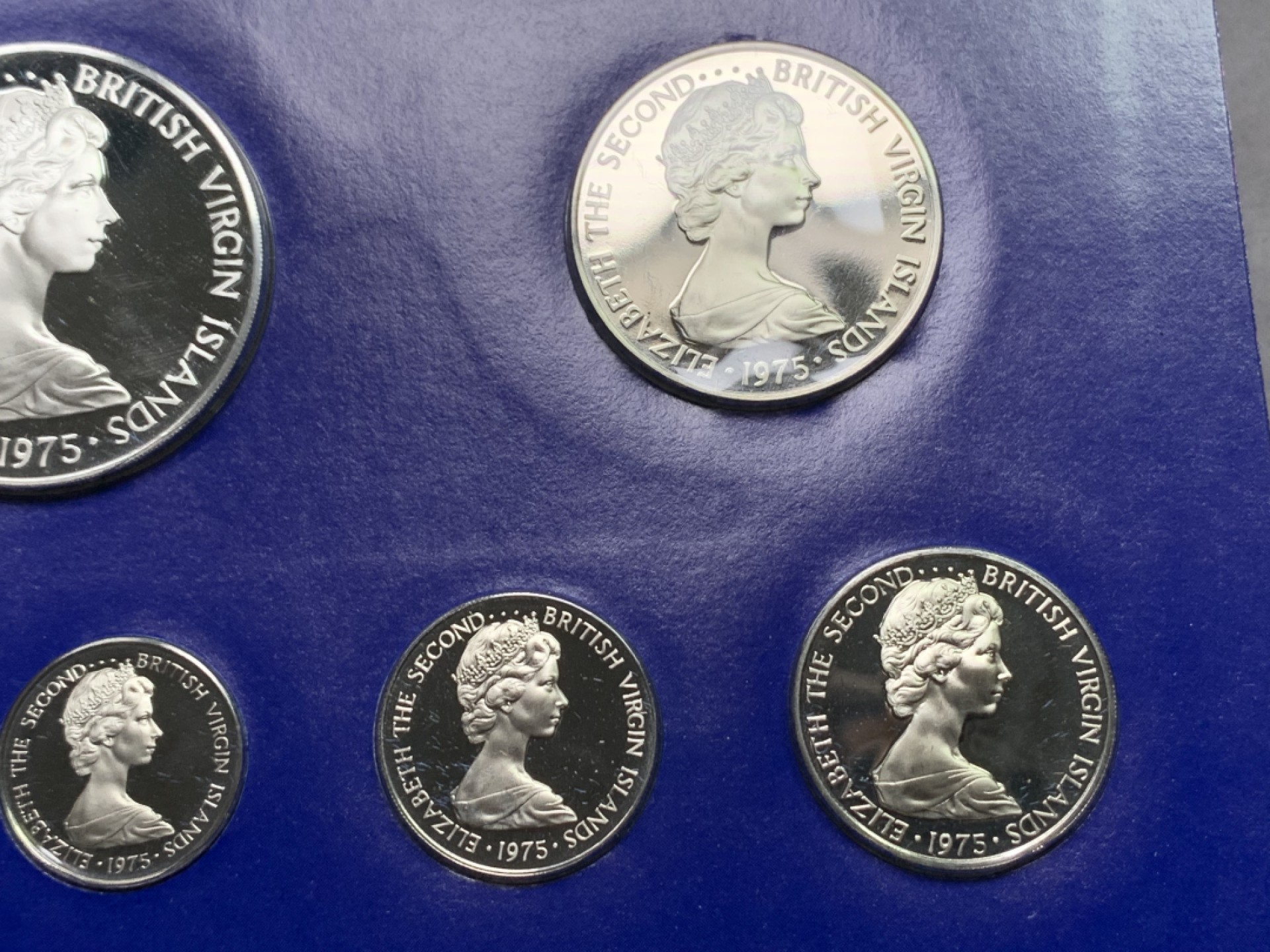 《竞宝斋》第151场-周日，周一，周四 3场 (全场包邮) 原盒 维京群岛1975年 六枚套 精制币 其中最大一枚是银币