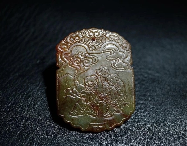 ｜冷门出品｜精选专拍·第贰拾玖场· 明清工老和田玉和合二仙子冈牌挂件