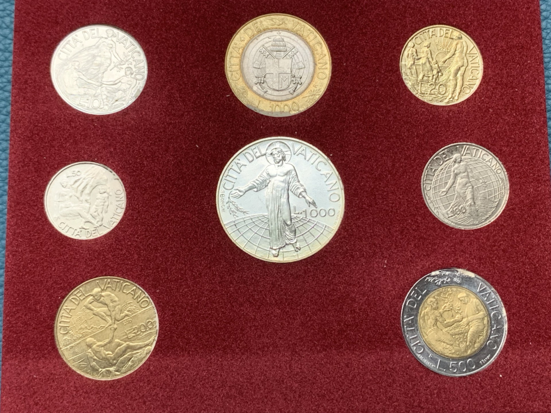 《竞宝斋》第151场-周日，周一，周四 3场 (全场包邮) 卡装 梵蒂冈1998年  八枚套 千禧年纪念 其中500+1000里拉都是银币 BU品