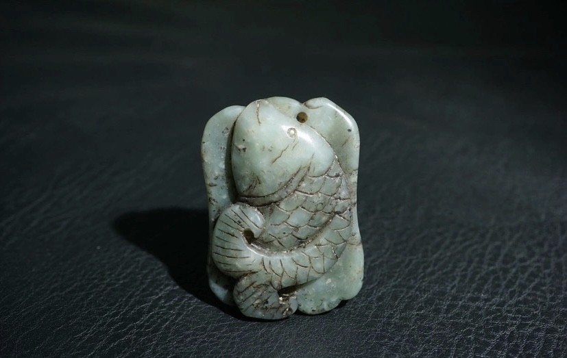 ｜冷门出品｜精选专拍·第贰拾捌场· 明清工老和田玉荷叶鱼把件