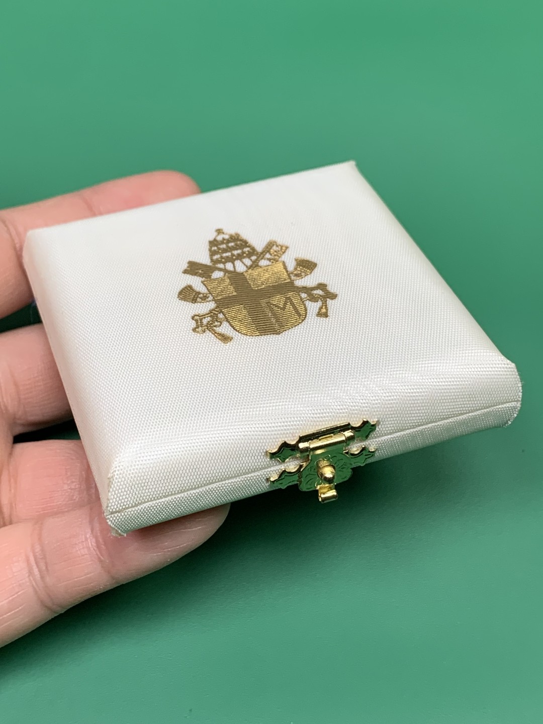 《竞宝斋》第151场-周日，周一，周四 3场 (全场包邮) 原盒 梵蒂冈1994年 耶稣降生 500里拉 银币 少见品种