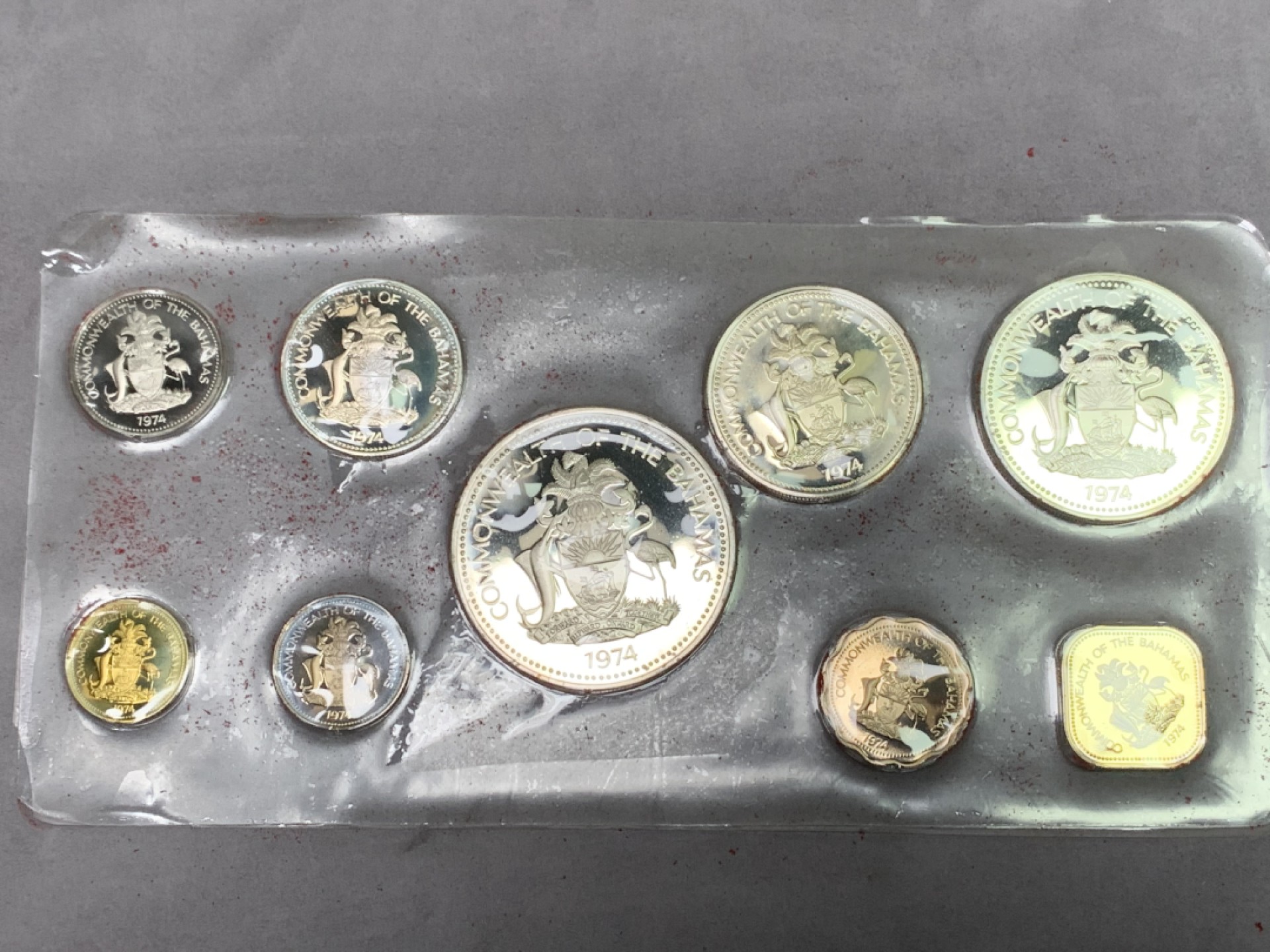 《竞宝斋》第151场-周日，周一，周四 3场 (全场包邮) 原盒 巴哈马1974年 九枚套精制币 其中50分/1元/2元/5元都是银币