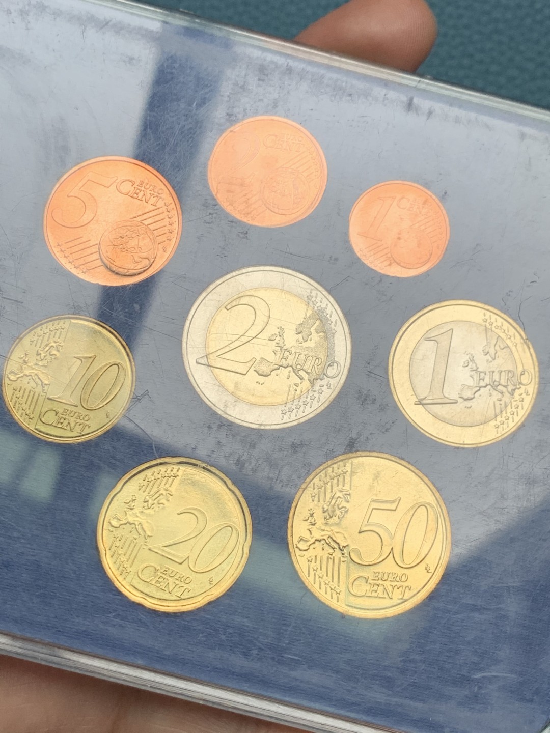 《竞宝斋》第151场-周日，周一，周四 3场 (全场包邮) 拉脱维亚 2015年 欧元八枚套 +章 非常漂亮