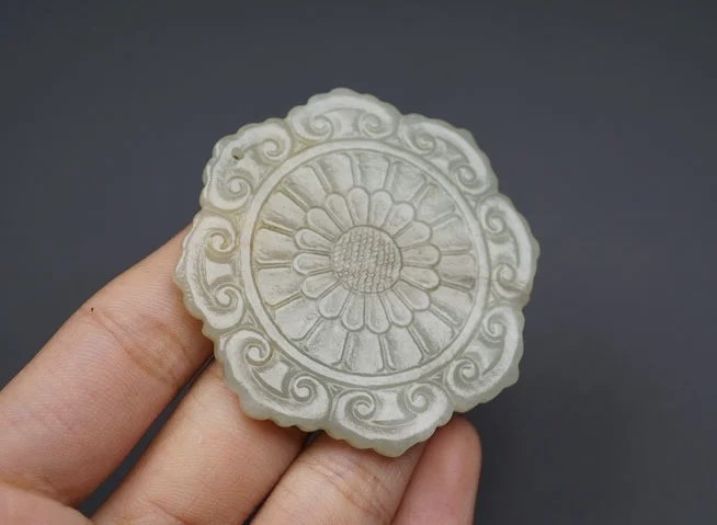 ｜冷门出品｜精选专拍·第贰拾捌场· 和田玉 花卉牌挂件